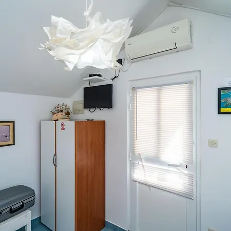Jele 2 Guest house *