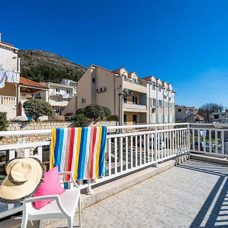 Jele 2 Гостевой дом